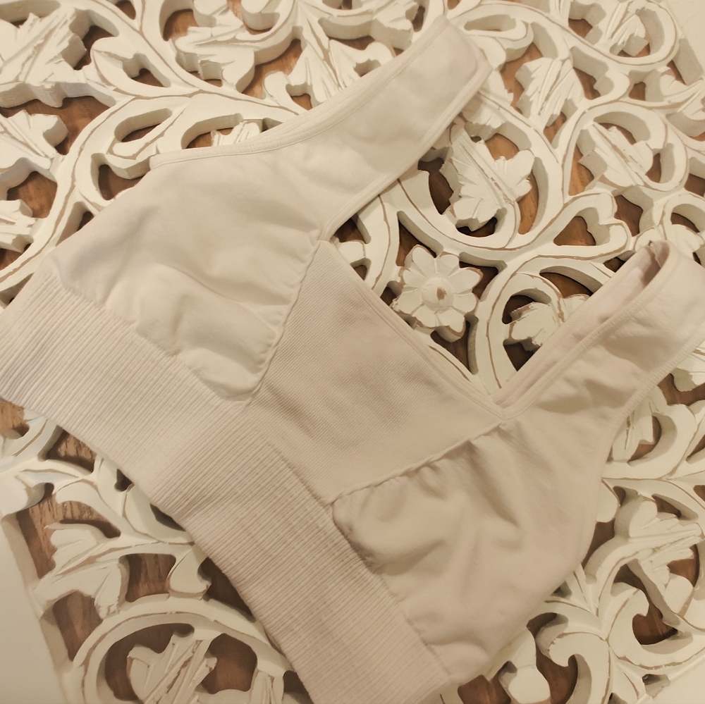 Free People movement top.new - Picture 3 of 5